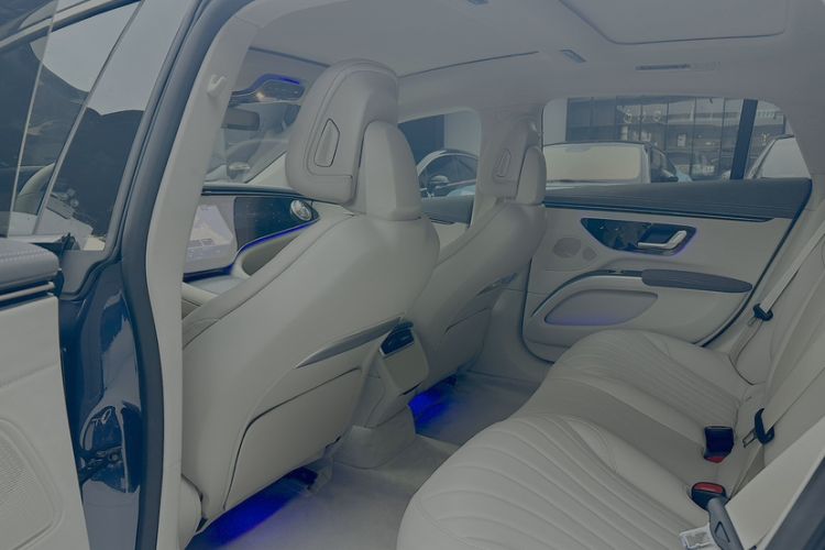 Used Mercedes-Benz EQS 2022 450+ Luxury Edition Interior 7