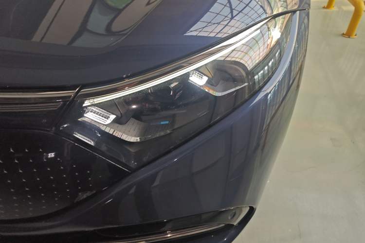 Used Mercedes-Benz EQS 2022 Updated Version 450+ Pioneer Edition Left Front Headlight