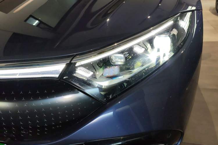 Used Mercedes-Benz EQS 2022 Updated Version 450+ Pioneer Edition Left Front Headlight