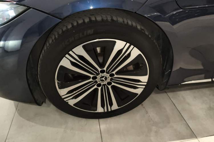 Used Mercedes-Benz EQS 2022 Updated Version 450+ Pioneer Edition Left Front Wheel Hub