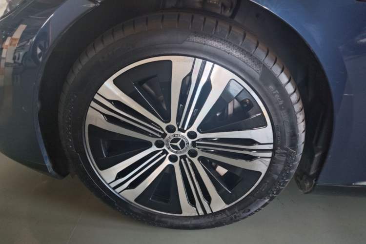 Used Mercedes-Benz EQS 2022 Updated Version 450+ Pioneer Edition Left Front Wheel Hub