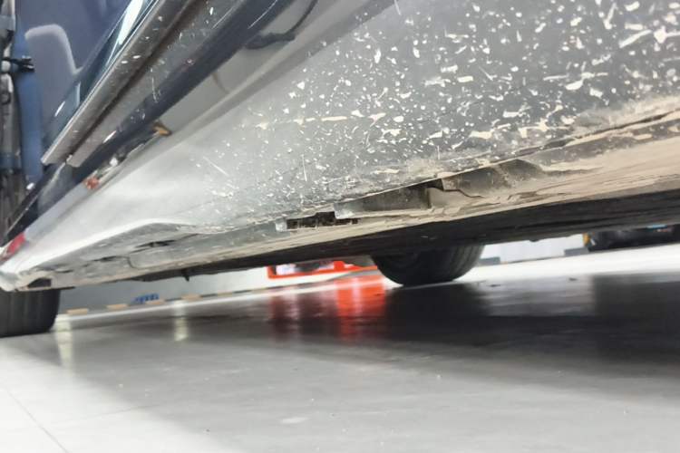 Used Mercedes-Benz EQS 2022 Updated Version 450+ Pioneer Edition Left Side Sill