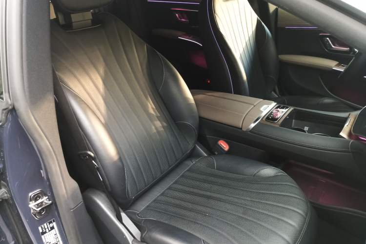 Used Mercedes-Benz EQS 2022 Updated Version 450+ Pioneer Edition Right Front Seat