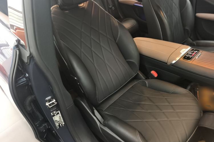Used Mercedes-Benz EQS 2022 Updated 580 4MATIC Right Front Seat