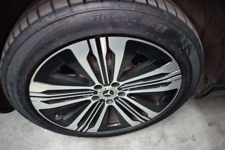 Used Mercedes-Benz EQS 2022 Updated Version 450+ Pioneer Edition Right Rear Wheel Hub