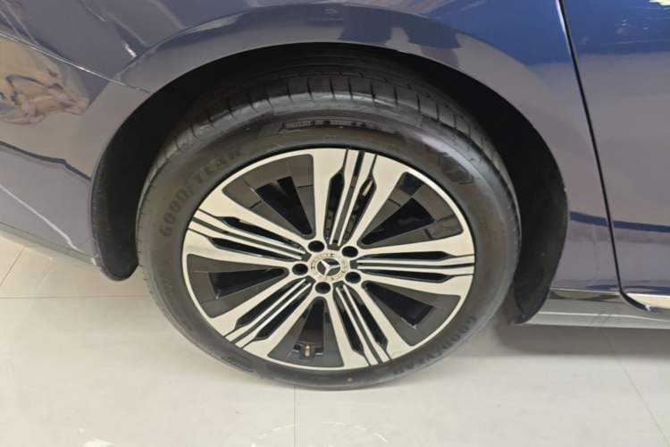 Used Mercedes-Benz EQS 2022 Updated Version 450+ Pioneer Edition Right Rear Wheel Hub