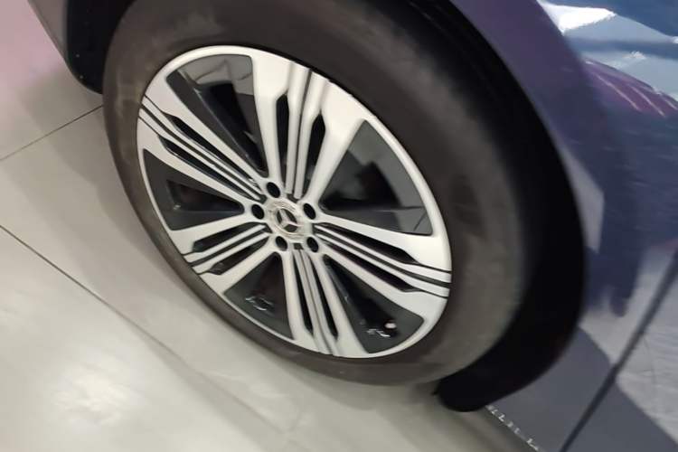 Used Mercedes-Benz EQS 2022 Updated Version 450+ Pioneer Edition Right Rear Wheel Hub