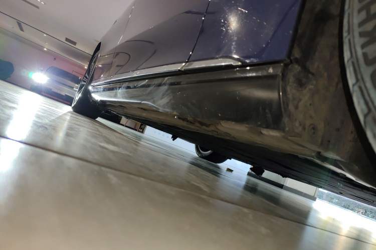 Used Mercedes-Benz EQS 2022 Updated Version 450+ Pioneer Edition Right Side Sill