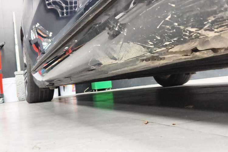 Used Mercedes-Benz EQS 2022 Updated Version 450+ Pioneer Edition Right Side Sill