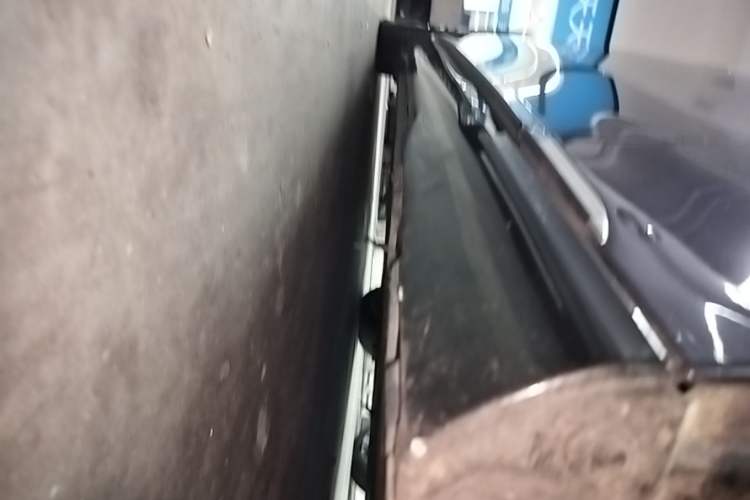 Used Mercedes-Benz EQS 2022 Updated Version 450+ Pioneer Edition Right Side Sill