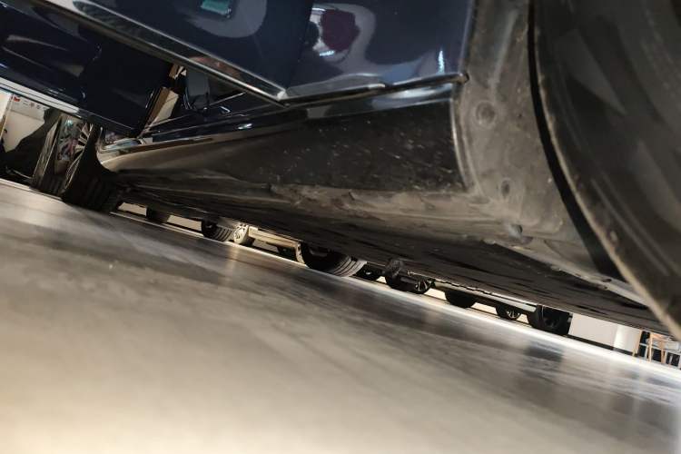 Used Mercedes-Benz EQS 2022 Updated Version 450+ Pioneer Edition Right Side Sill