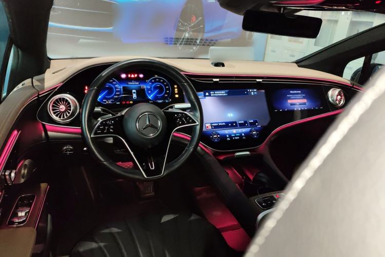 Used Mercedes-Benz EQS 2022 Updated Version 450+ Pioneer Edition Steering Wheel