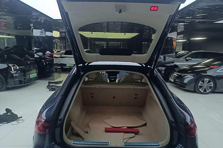 Used Mercedes-Benz EQS 2022 450+ Luxury Edition Trunk