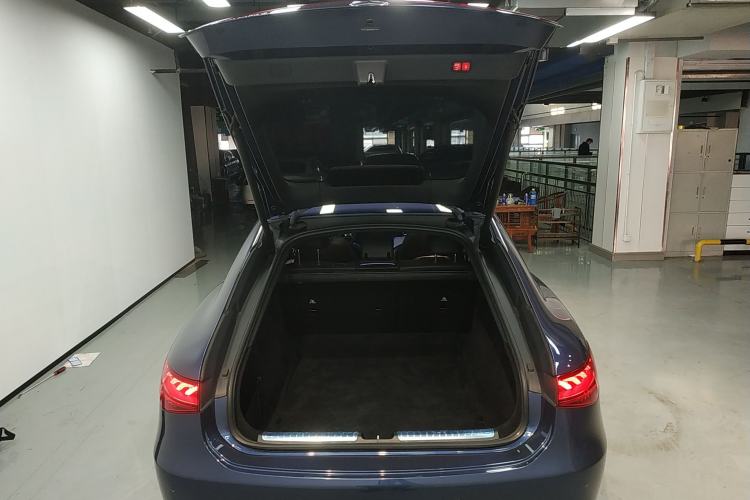 Used Mercedes-Benz EQS 2022 Updated Version 450+ Pioneer Edition Trunk