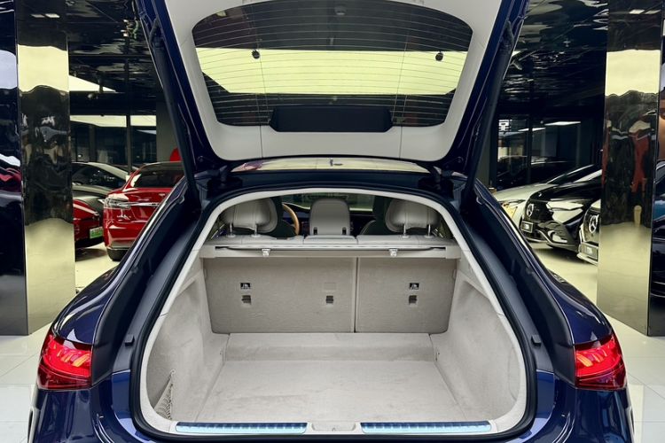 Used Mercedes-Benz EQS 2022 450+ Luxury Edition Trunk