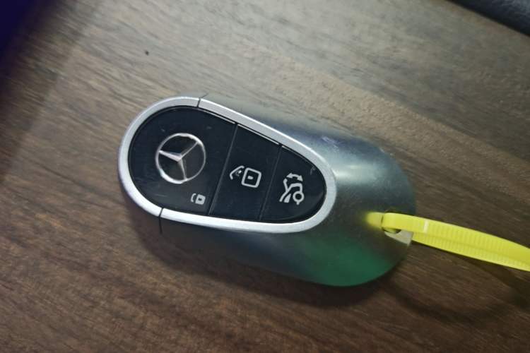 Used Mercedes-Benz EQS 2022 Updated Version 450+ Pioneer Edition Vehicle Key