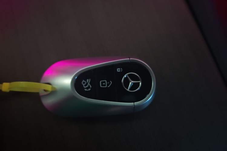 Used Mercedes-Benz EQS 2022 Updated Version 450+ Pioneer Edition Vehicle Key