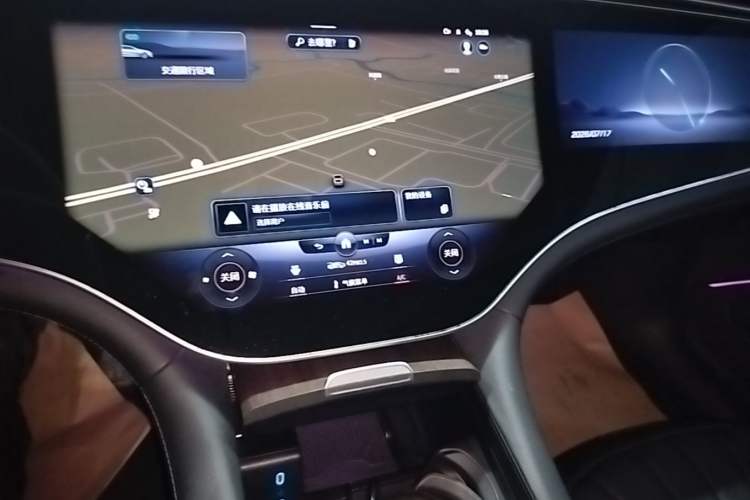 Used Mercedes-Benz EQS 2022 Updated Version 450+ Pioneer Edition Audio And AC Panel