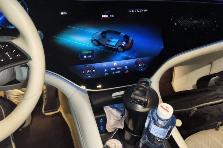 Used Mercedes-Benz EQS 2022 Updated Version 450+ Pioneer Edition Audio And AC Panel