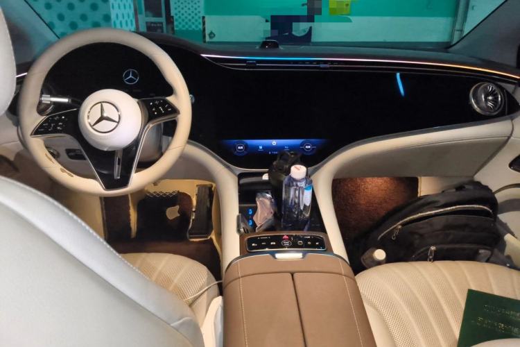 Used Mercedes-Benz EQS 2022 Updated Version 450+ Pioneer Edition Center Console