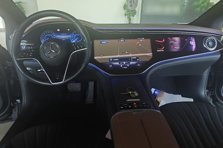 Used Mercedes-Benz EQS 2022 Updated Version 450+ Pioneer Edition Center Console
