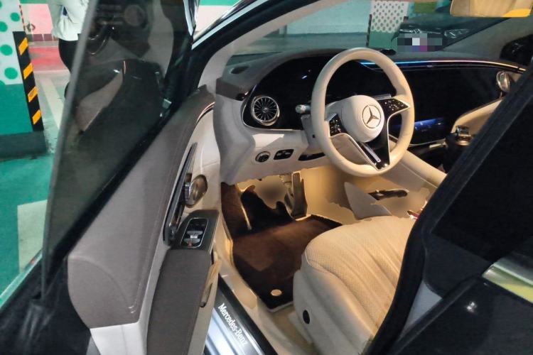 Used Mercedes-Benz EQS 2022 Updated Version 450+ Pioneer Edition Driver Seat