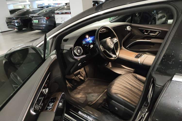 Used Mercedes-Benz EQS 2022 Updated Version 450+ Pioneer Edition Driver Seat
