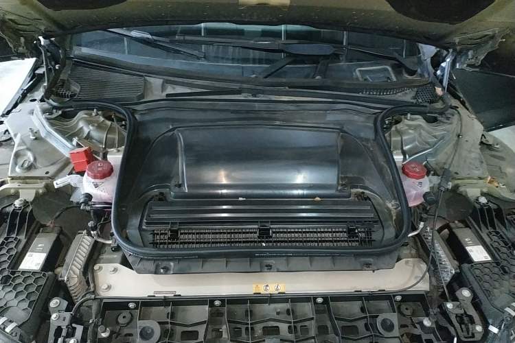 Used Mercedes-Benz EQS 2022 Updated Version 450+ Luxury Edition Engine Bay
