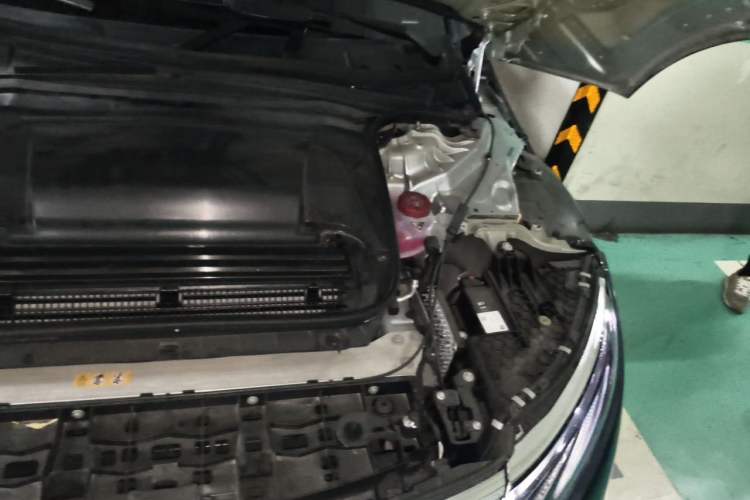 Used Mercedes-Benz EQS 2022 Updated Version 450+ Pioneer Edition Engine Bay Left