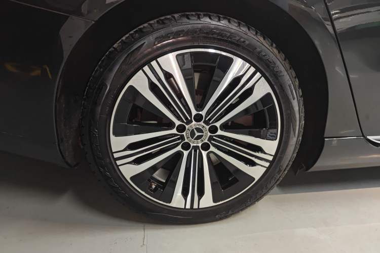 Used Mercedes-Benz EQS 2022 Updated Version 450+ Pioneer Edition Exterior 4