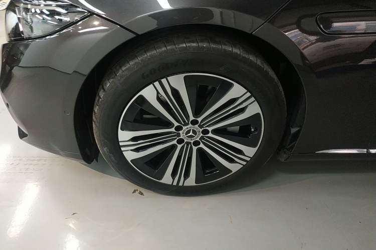 Used Mercedes-Benz EQS 2022 Updated Version 450+ Pioneer Edition Exterior 7