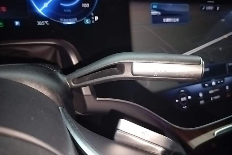 Used Mercedes-Benz EQS 2022 Updated Version 450+ Pioneer Edition Gear Lever