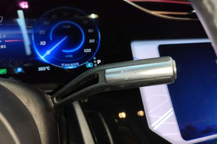 Used Mercedes-Benz EQS 2022 Updated Version 450+ Pioneer Edition Gear Lever