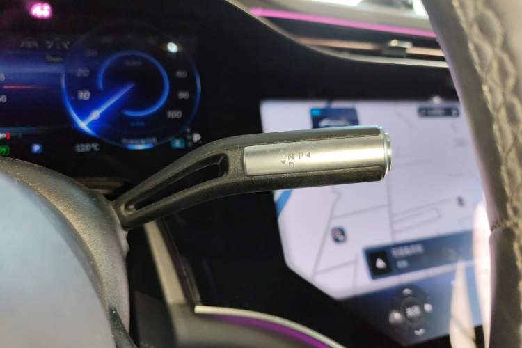 Used Mercedes-Benz EQS 2022 Updated Version 450+ Pioneer Edition Gear Lever