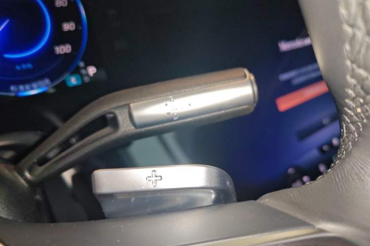 Used Mercedes-Benz EQS 2022 Updated Version 450+ Pioneer Edition Gear Lever