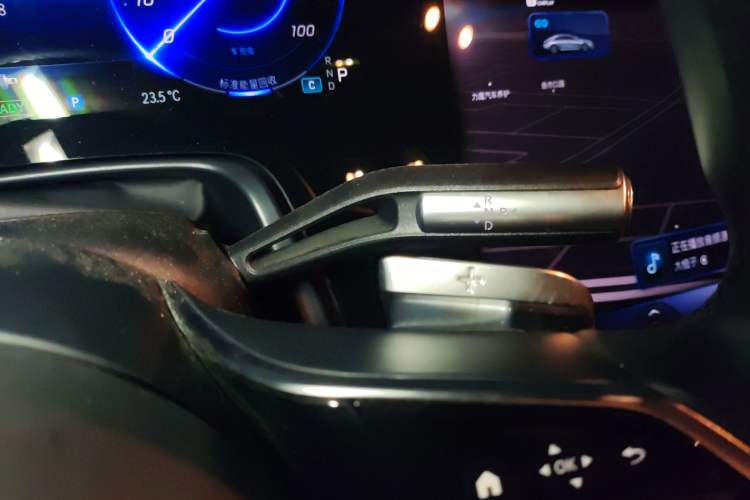 Used Mercedes-Benz EQS 2022 450+ Pioneer Edition Gear Lever