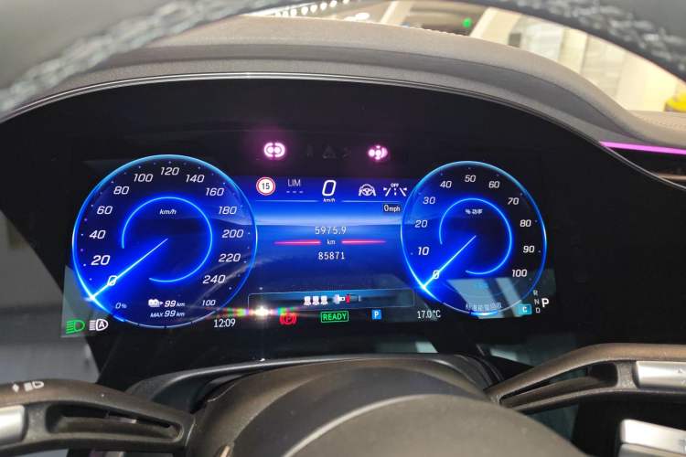 Used Mercedes-Benz EQS 2022 Updated Version 450+ Pioneer Edition Instrument Cluster