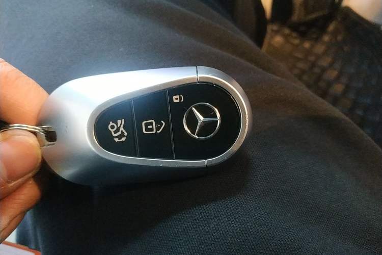 Used Mercedes-Benz EQS 2022 Updated Version 450+ Pioneer Edition Interior 1