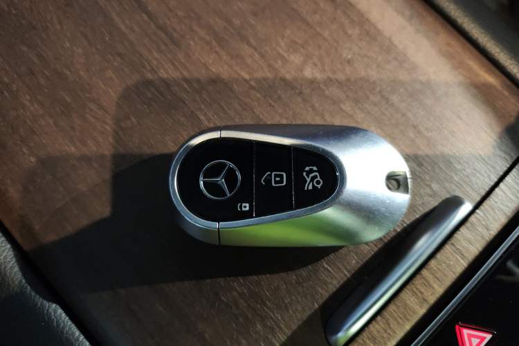Used Mercedes-Benz EQS 2022 Updated Version 450+ Pioneer Edition Interior 1