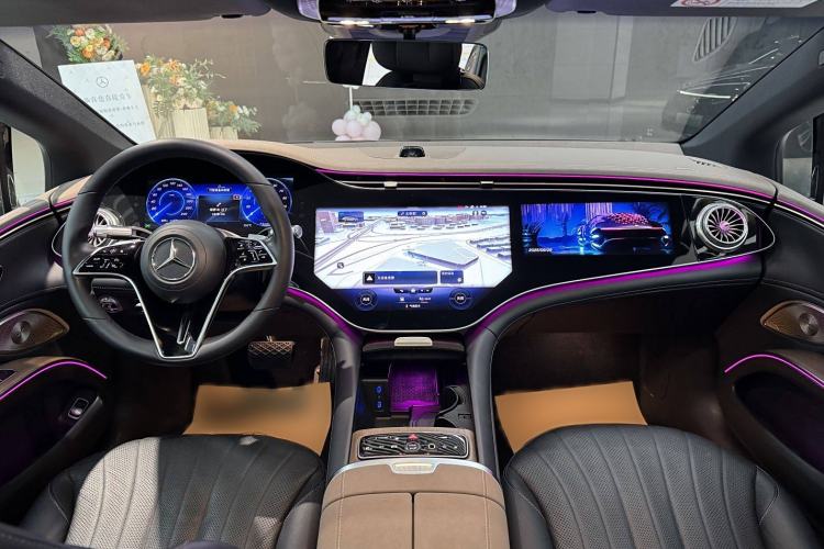 Used Mercedes-Benz EQS 2022 Updated Version 450+ Pioneer Edition Interior 2