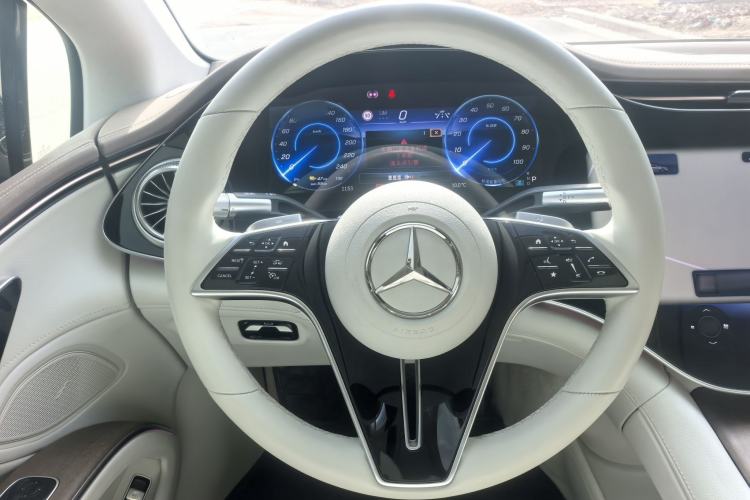 Used Mercedes-Benz EQS 2022 Updated Version 450+ Pioneer Edition Interior 2