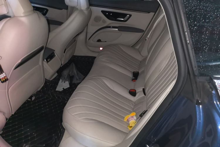 Used Mercedes-Benz EQS 2022 450+ Luxury Edition Interior 4