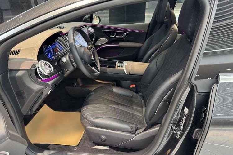 Used Mercedes-Benz EQS 2022 Updated Version 450+ Pioneer Edition Interior 6