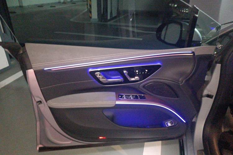 Used Mercedes-Benz EQS 2022 Updated Version 450+ Pioneer Edition Left Front Door Interior