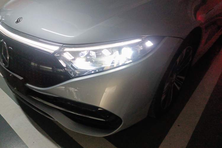 Used Mercedes-Benz EQS 2022 Updated Version 450+ Pioneer Edition Left Front Headlight