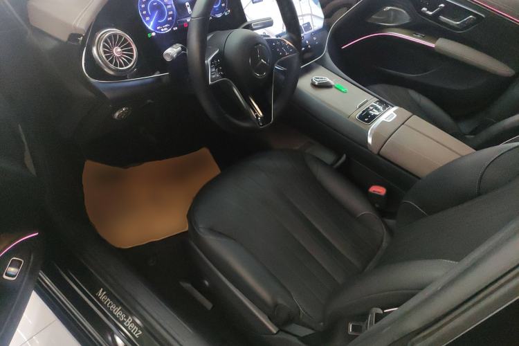 Used Mercedes-Benz EQS 2022 Updated Version 450+ Pioneer Edition Left Front Seat