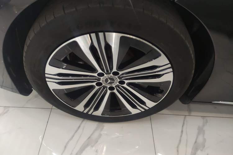 Used Mercedes-Benz EQS 2022 Updated Version 450+ Pioneer Edition Left Front Wheel Hub