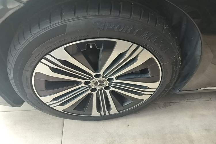 Used Mercedes-Benz EQS 2022 Updated Version 450+ Pioneer Edition Left Front Wheel Hub