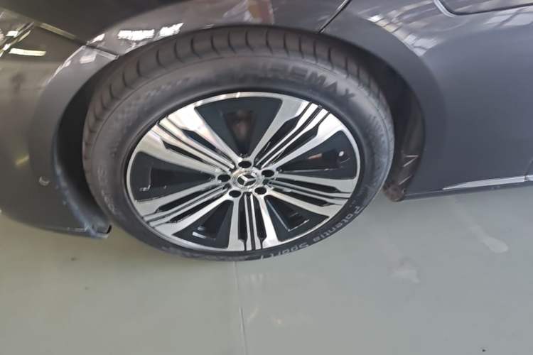 Used Mercedes-Benz EQS 2022 Updated Version 450+ Pioneer Edition Left Front Wheel Hub