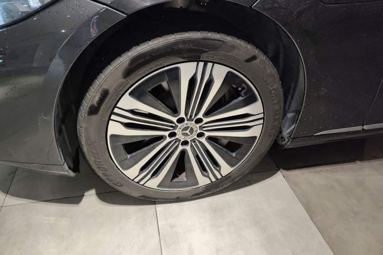 Used Mercedes-Benz EQS 2022 Updated Version 450+ Pioneer Edition Left Front Wheel Hub